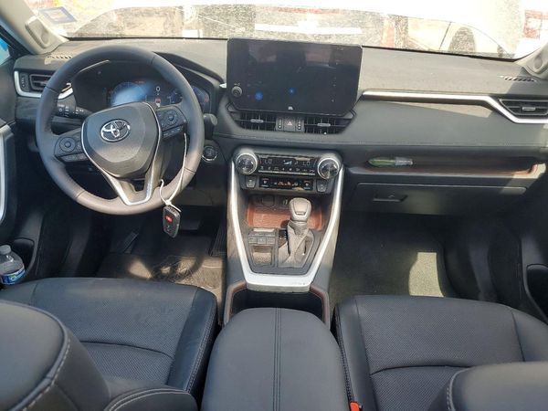 2025 TOYOTA RAV4
