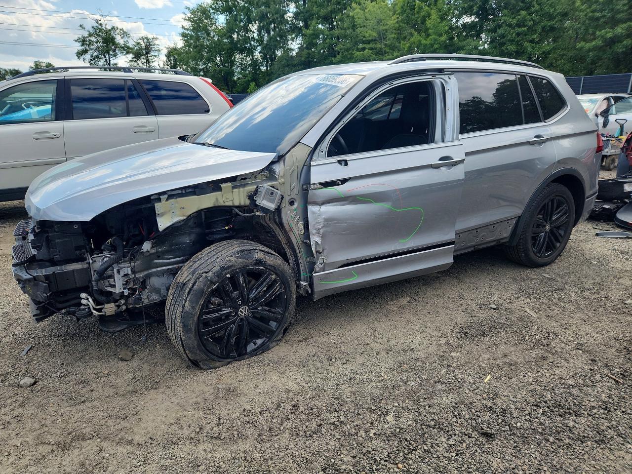 2022 VOLKSWAGEN TIGUAN