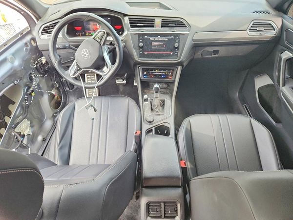 2022 VOLKSWAGEN TIGUAN