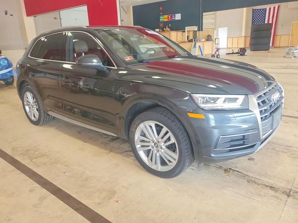 2018 AUDI Q5 quattro Premium Plus — Passenger 3/4