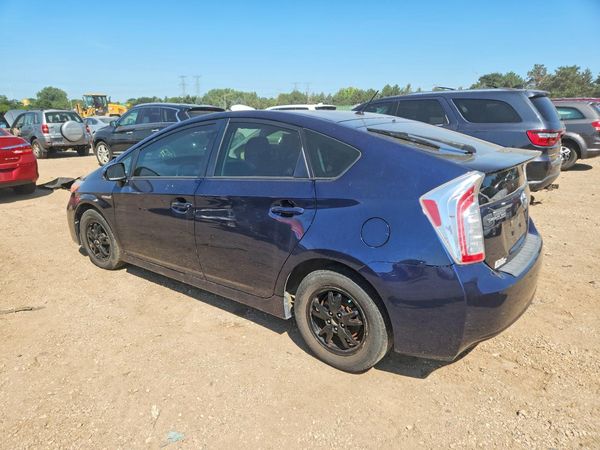 2015 TOYOTA PRIUS