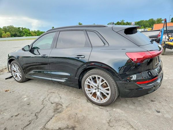 2021 AUDI E-TRON
