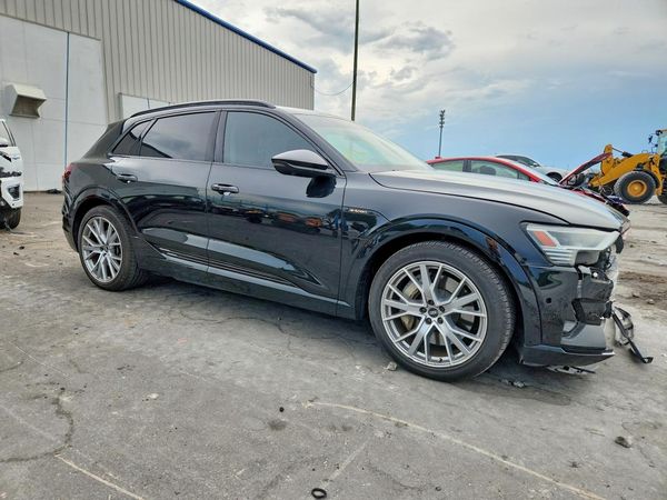 2021 AUDI E-TRON