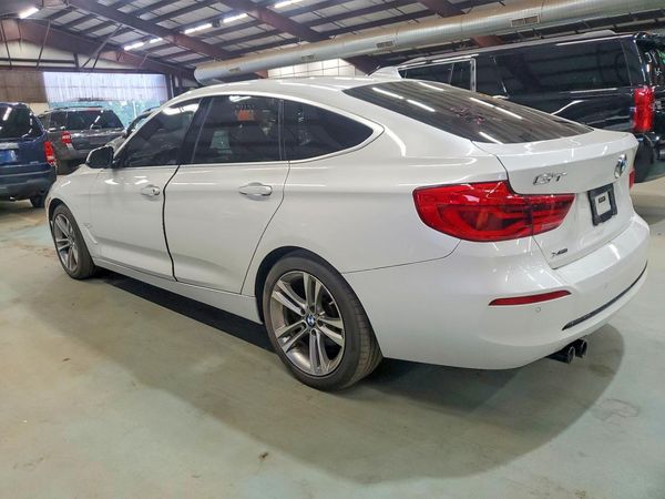 2018 BMW 330 xDrive GT