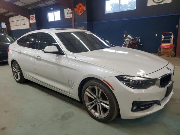 2018 BMW 330 xDrive GT