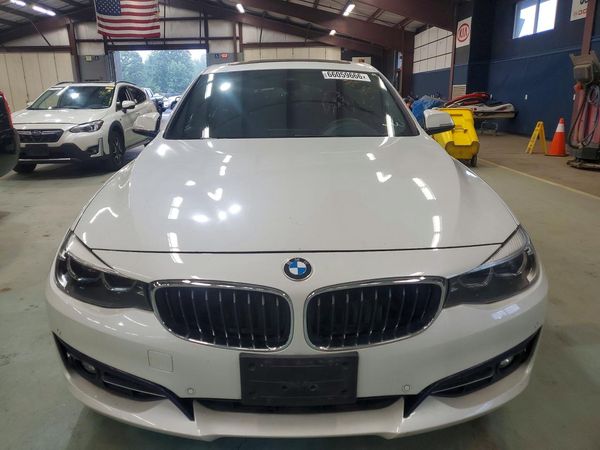 2018 BMW 330 xDrive GT