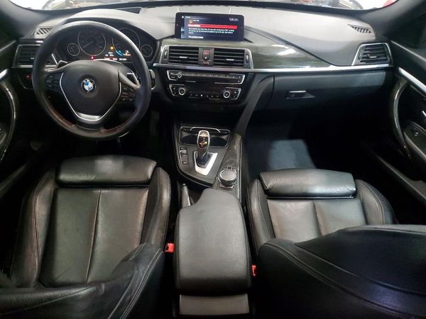 2018 BMW 330 xDrive GT