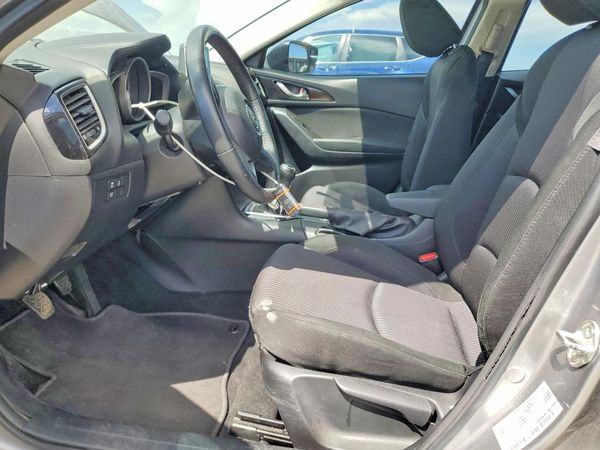 2015 MAZDA 3