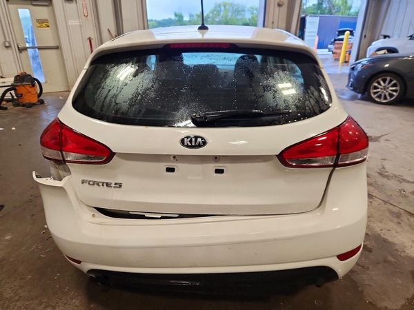 2018 KIA FORTE5