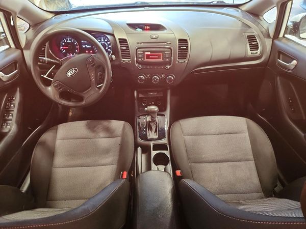 2018 KIA FORTE5