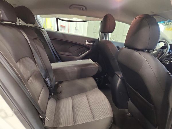 2018 KIA FORTE5