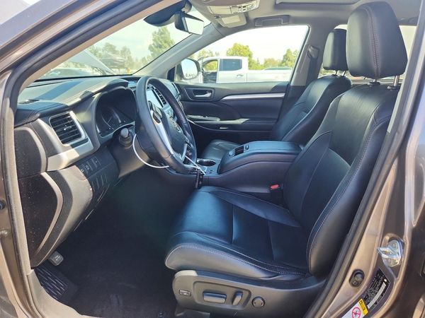 2018 TOYOTA HIGHLANDER