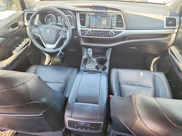 2018 TOYOTA HIGHLANDER