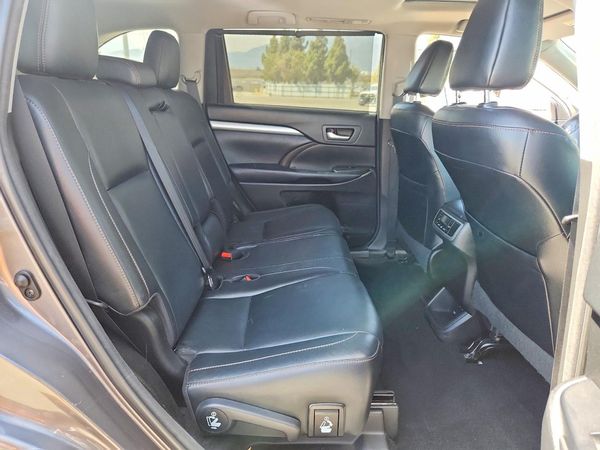 2018 TOYOTA HIGHLANDER