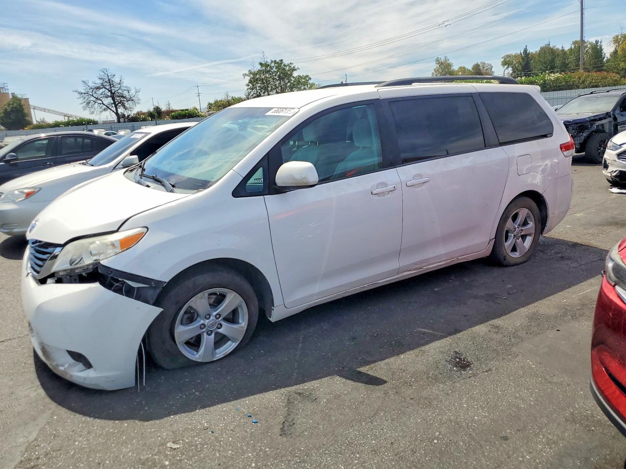 2013 TOYOTA SIENNA
