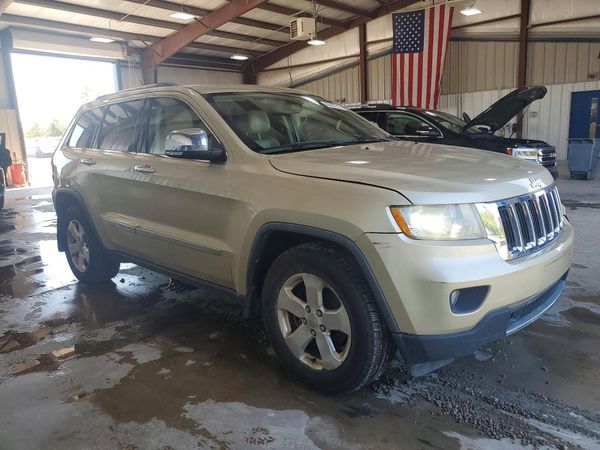 2012 JEEP CHEROKEE Limited — Passenger 3/4