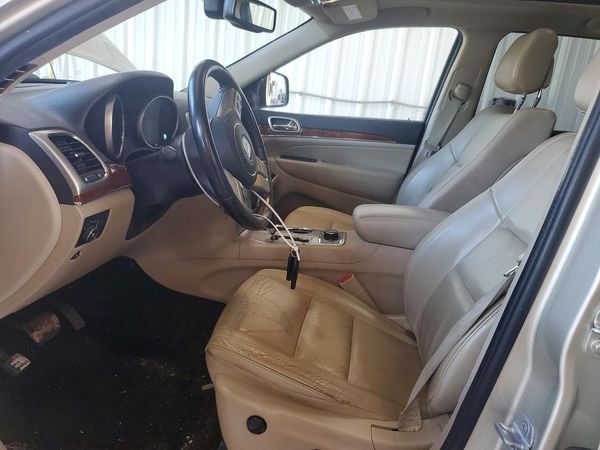 2012 JEEP CHEROKEE Limited — DENT