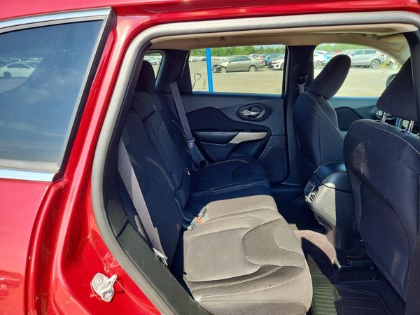 2017 JEEP CHEROKEE LATITUDE FWD