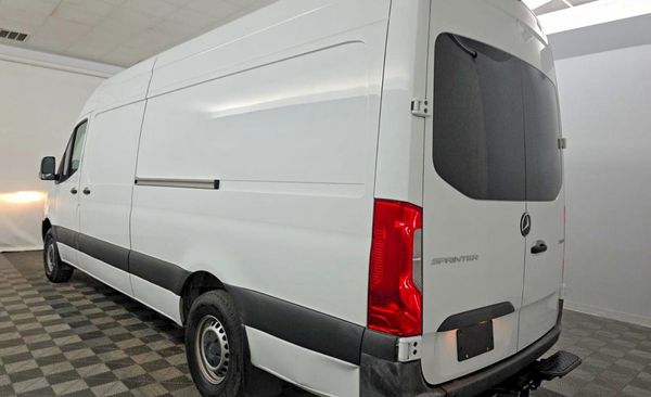 2023 MERCEDES-BENZ SPRINTER 907 (VS30)
