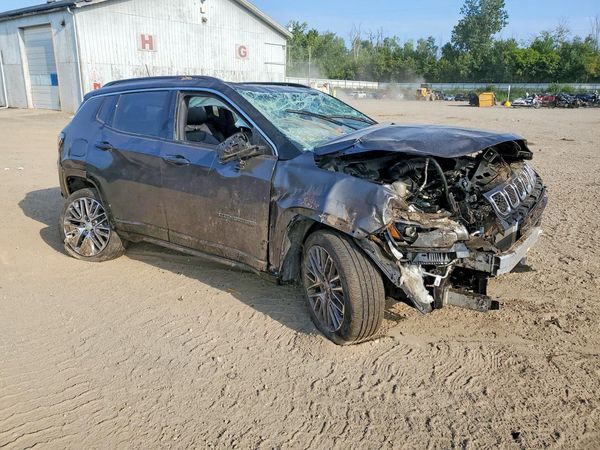 2023 JEEP COMPASS Limited — Passenger 3/4