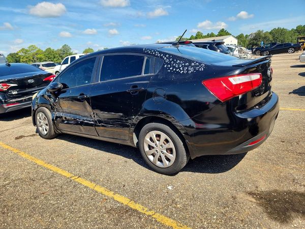2013 KIA RIO
