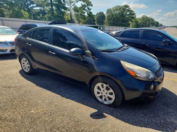 2013 KIA RIO