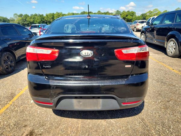 2013 KIA RIO