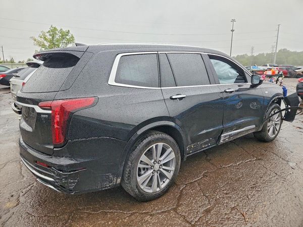 2024 CADILLAC XT6