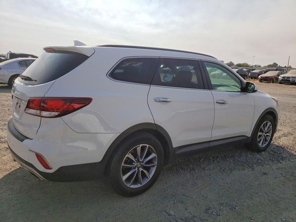 2018 HYUNDAI SANTA FE SE Base