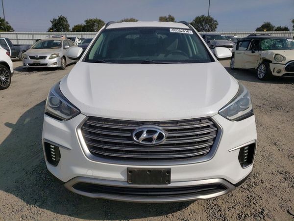 2018 HYUNDAI SANTA FE SE Base