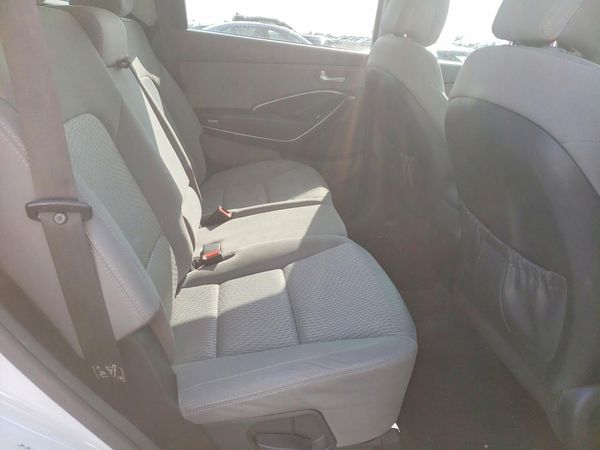 2018 HYUNDAI SANTA FE SE Base