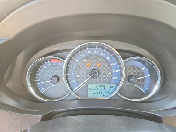 2015 TOYOTA COROLLA