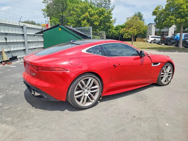 2017 JAGUAR F-TYPE R