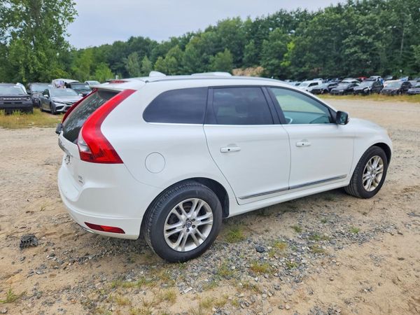 2016 VOLVO XC60