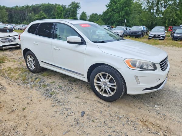 2016 VOLVO XC60
