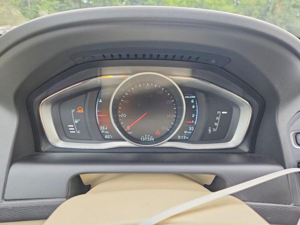 2016 VOLVO XC60