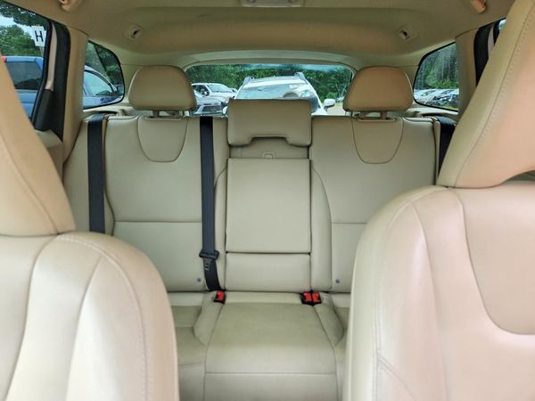 2016 VOLVO XC60