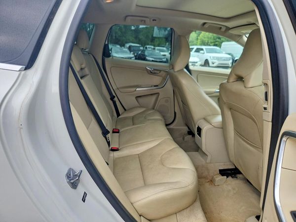 2016 VOLVO XC60