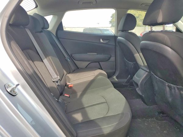 2016 KIA OPTIMA GL