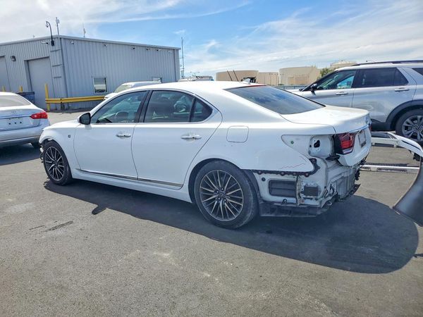 2013 LEXUS LS 460
