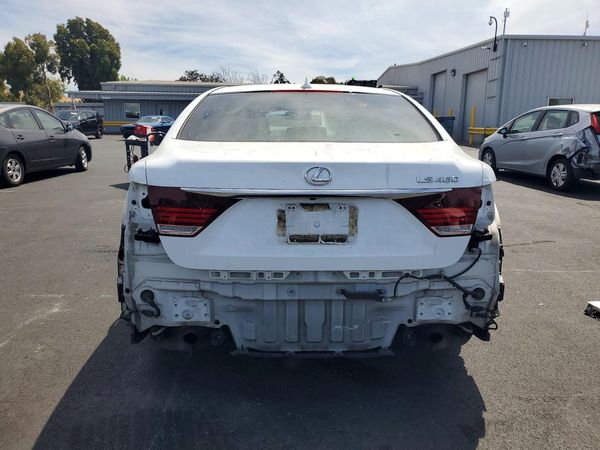 2013 LEXUS LS 460