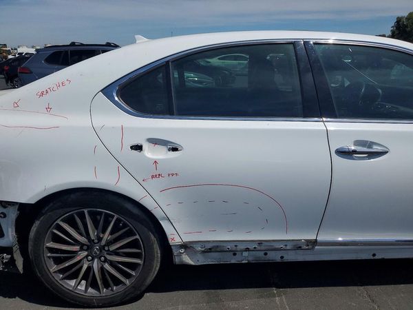 2013 LEXUS LS 460