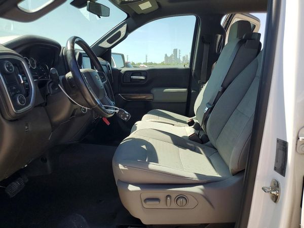 2019 CHEVROLET SILVERADO LT — DENT