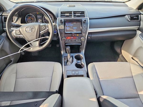 2016 TOYOTA CAMRY SOLA Hybrid