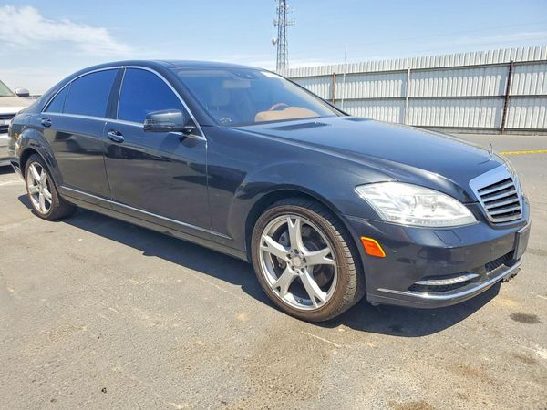 2013 MERCEDES-BENZ S S550V 4-MATIC