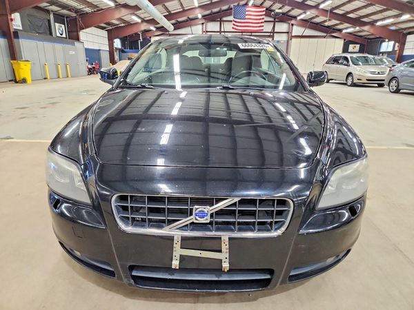 2012 VOLVO C70