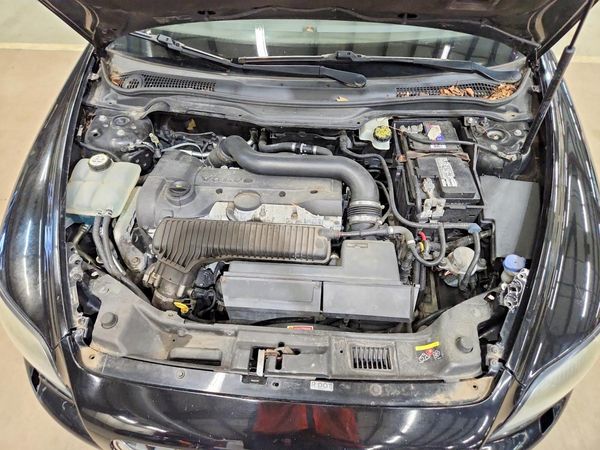 2012 VOLVO C70