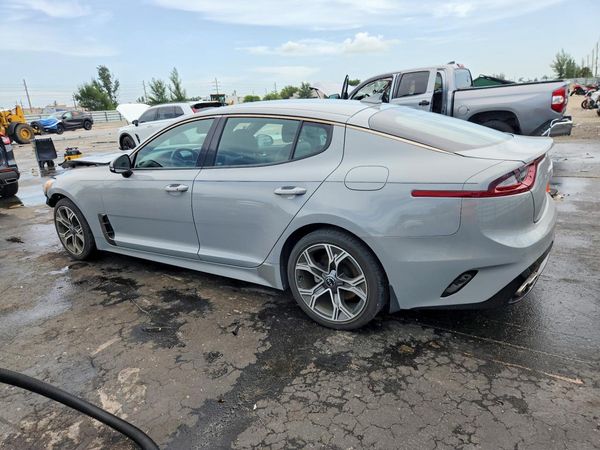 2021 KIA STINGER