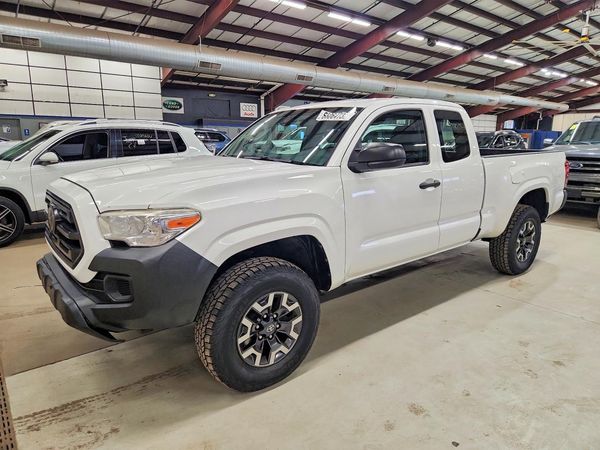 2018 TOYOTA TACOMA SR/SR5/TRD Sport — Front 3/4