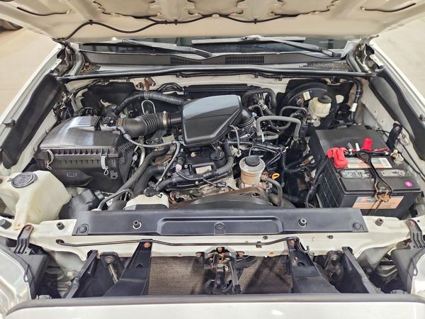 2018 TOYOTA TACOMA SR/SR5/TRD Sport — Engine bay